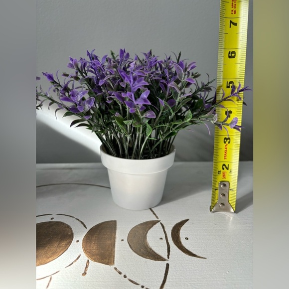 Potted Artificial Lilac Flowers - Picture 4 of 5
